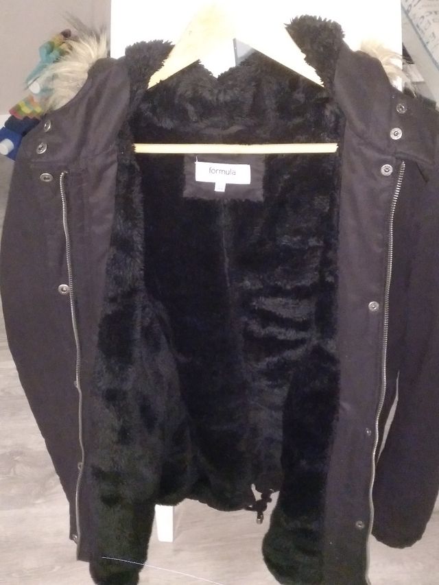 Abrigo de Fórmula joven