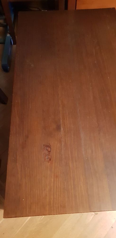 mesa baja salon si el anuncio esta sigue en venta