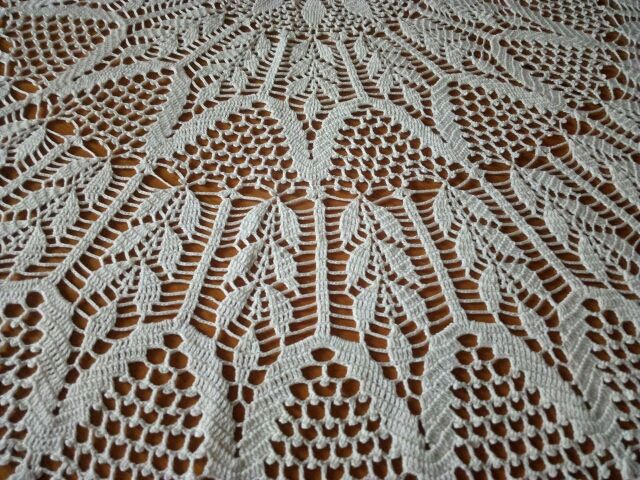 Tapete mesa hecho con hilo de alta calidad