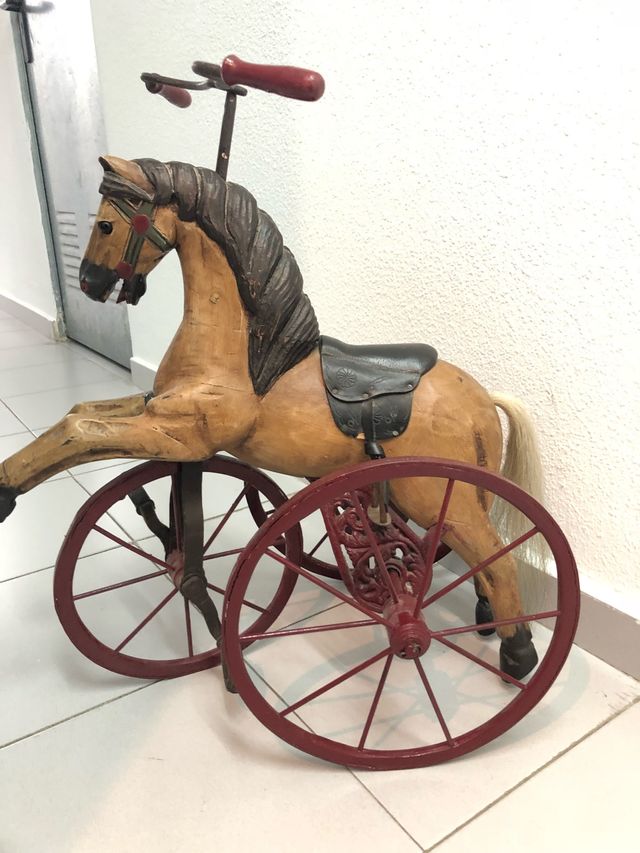 Triciclo antiguo siglo XVIII