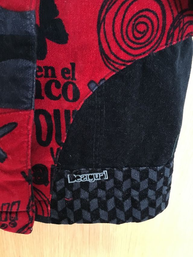 ABRIGO DESIGUAL TALLA S