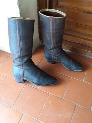 Botas camperas auténticas hechas a mano talla39-40 de segunda mano por 17  EUR en Segovia en WALLAPOP