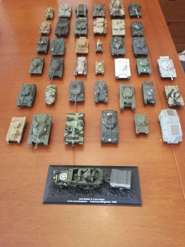 Tanques em miniatura