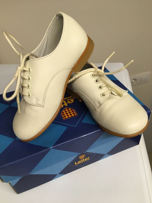 Zapato niño piel color beig nº 24