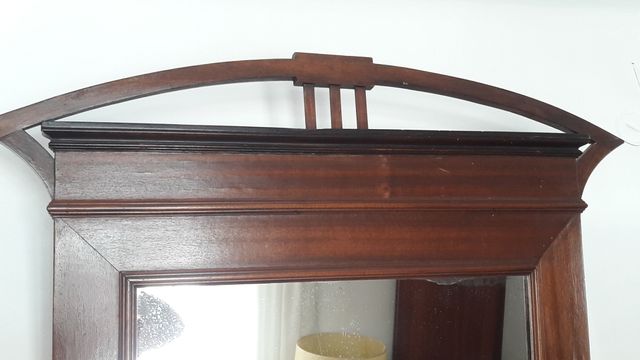 Espejo de pared antiguo 