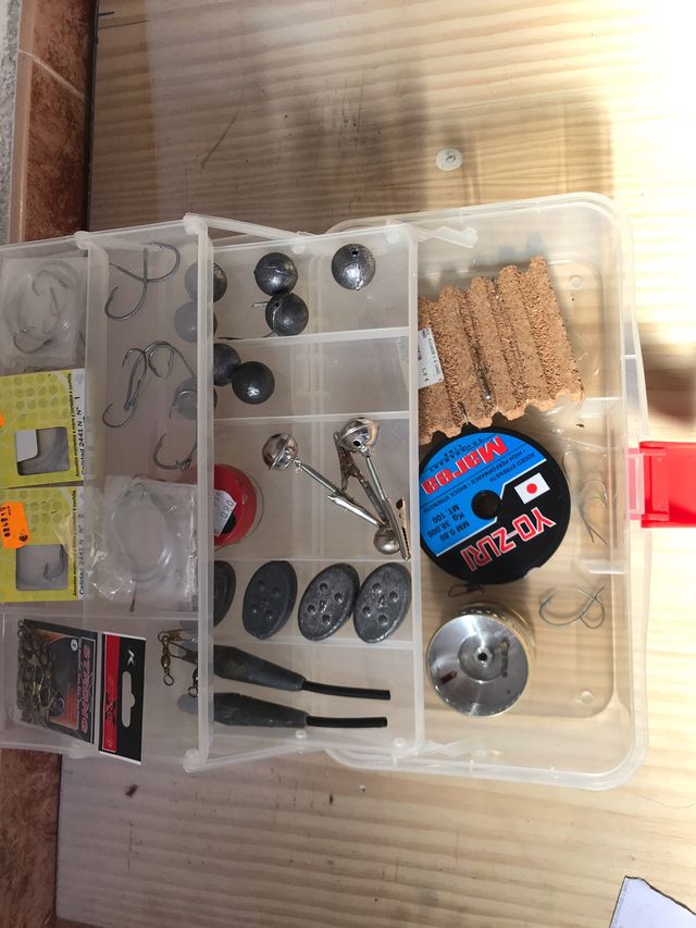 Caña y caja de pesca 