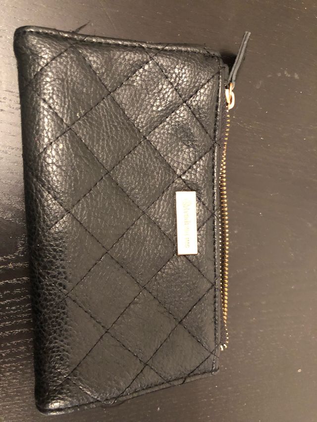 Bolso negro estilo Channel Stradivarius