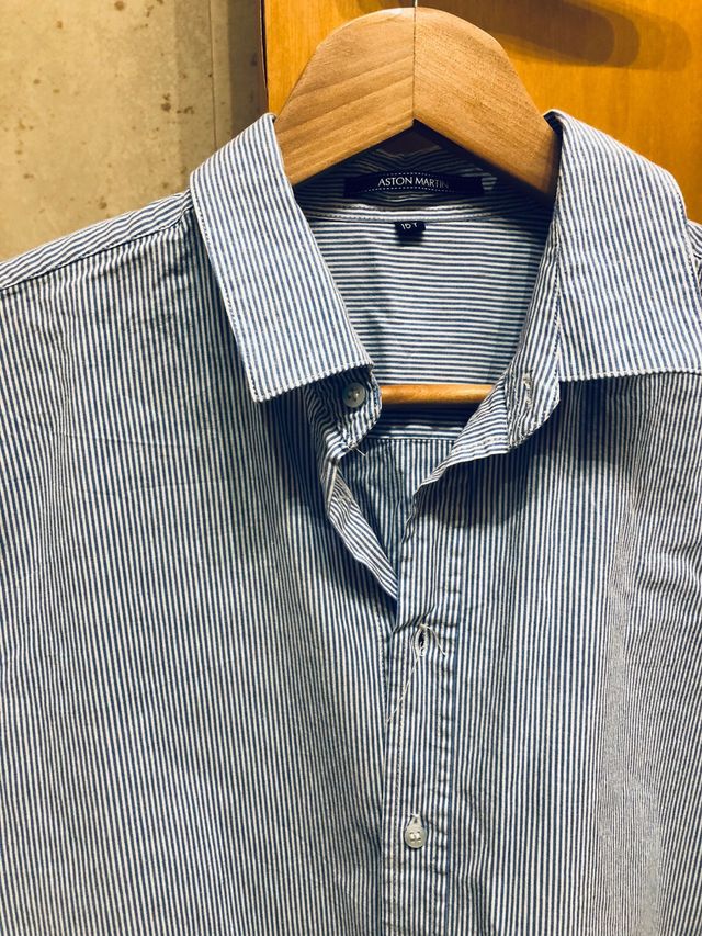 Camisa marca Ashton Martin T. 16 años