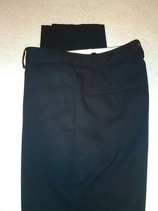 Pantalón traje mujer Massimo Dutti de segunda mano por 26 EUR en Pontevedra  en WALLAPOP