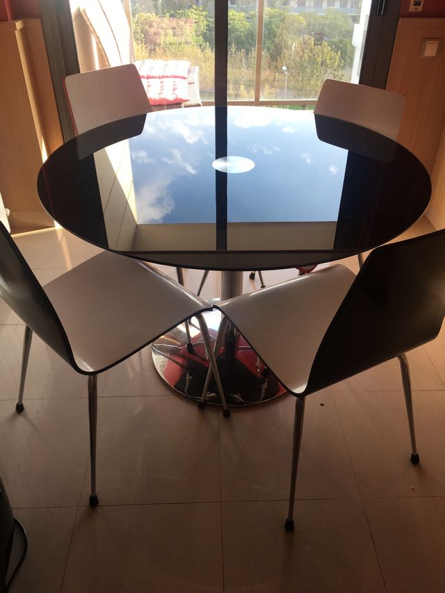 Mesa redonda cocina de segunda mano por 180 € en Lleida en WALLAPOP Mesa redonda cocina de segunda mano por 180 € en Lleida en WALLAPOP