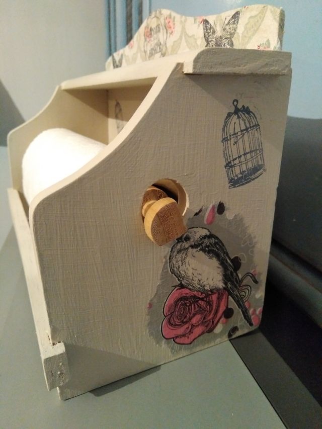 bandeja y portarrollos de papel de cocina