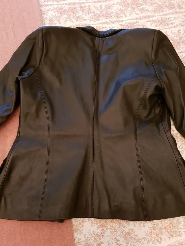 CHAQUETA DE CUERO AUTENTICO