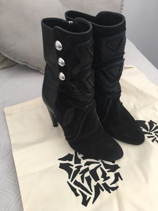 Botas piel ISABEL MARANT 37 de segunda mano por 229 EUR en Madrid en  WALLAPOP