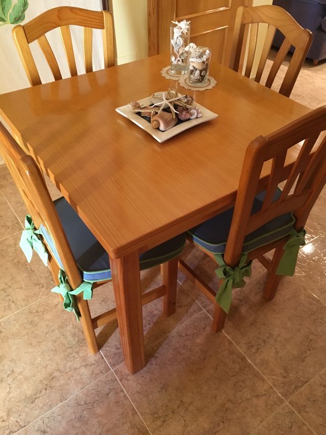 Conjunto comedor: mesa y sillas provenzal de segunda mano por 180 ... Conjunto comedor: mesa y sillas provenzal de segunda mano por 180 ...