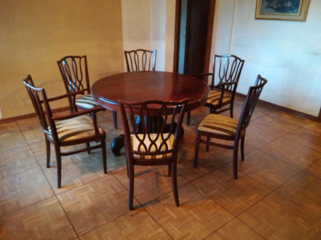 Conjunto mesa comedor y sillas antiguo de segunda mano por 150 € en ... Conjunto mesa comedor y sillas antiguo de segunda mano por 150 € en ...