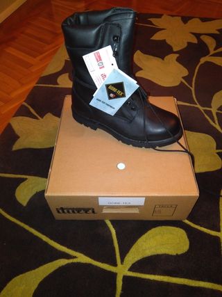Botas militar goretex iturri de segunda mano por 60 EUR en León en WALLAPOP