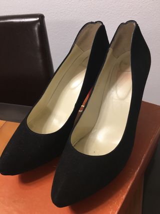 Segunda Por Tacón Suela De Negro 20 En Mano Roja Zapato Ante Segunda Por Tacón Suela De Negro 20 En Mano Roja Zapato Ante