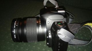 Opiniones Nikon F65: ¿Vale la pena comprarla en 2024