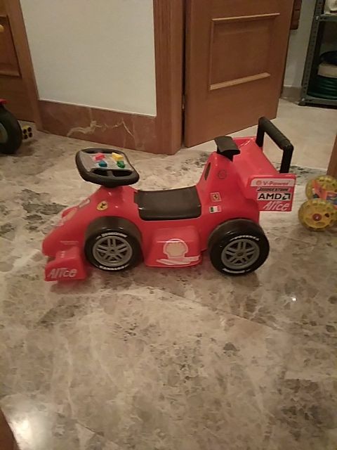 Correpasillos Ferrari