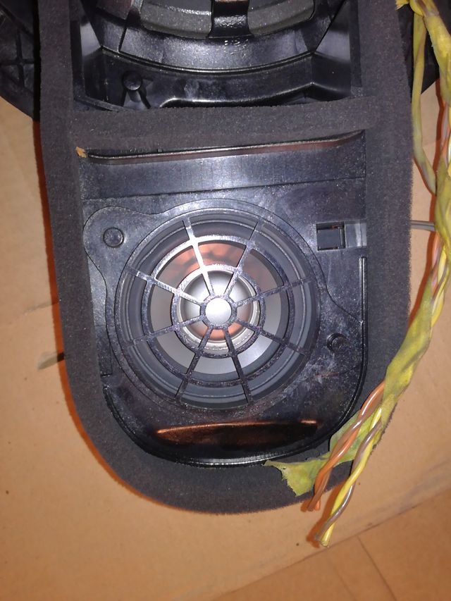 Subwoofer Harman/Kardon MercedesBenz de segunda mano por 1 EUR en