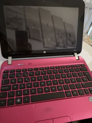 Portátil HP rosa de segunda mano en WALLAPOP