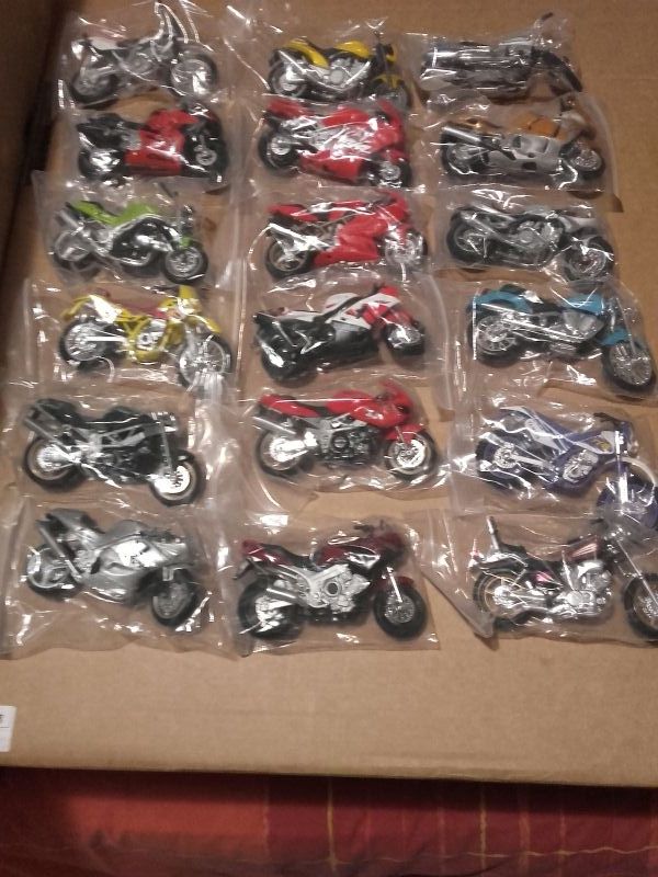 Miniaturas e motocicletas