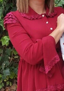 vestido de crespon suave en granate