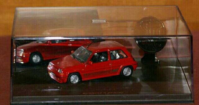 RENAULT 5 GT TURBO ROJO RED ESCALA 1:43 DE UNIVERS