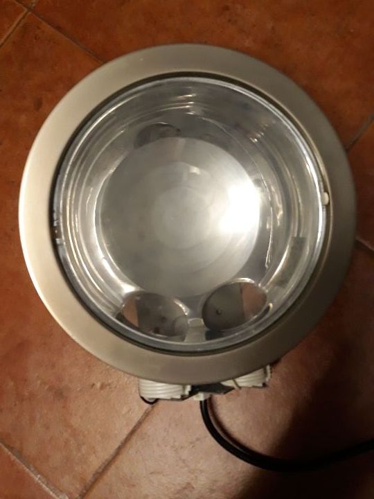 downligth. dispongo de 6.  A 6€ cada una. 