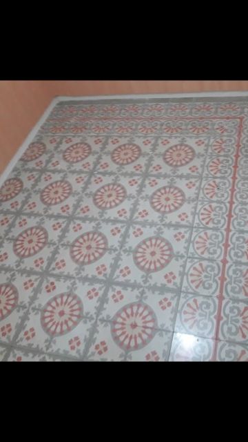 Baldosas hidráulicas.