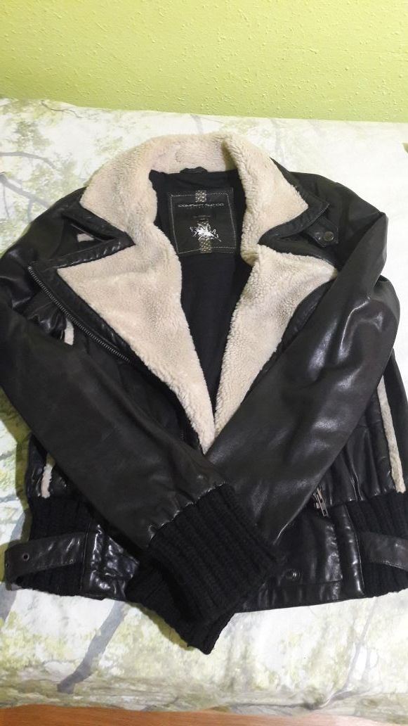 Cazadora de mujer de piel negra de Company&Co