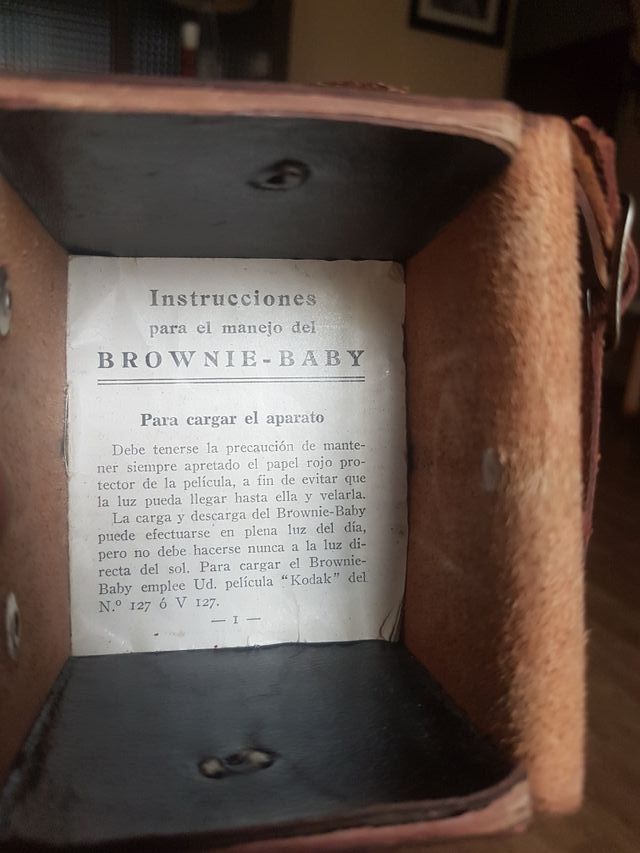 CAMARA KODAK BROWNIE-BABY
