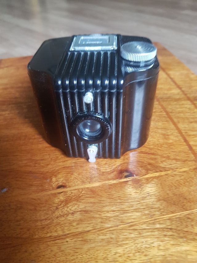 CAMARA KODAK BROWNIE-BABY