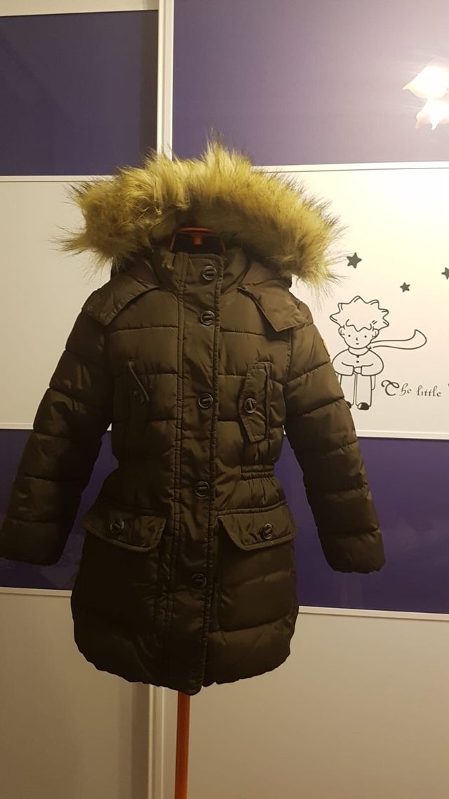 Cappotto impermeabile Roberto Torretta con cappuccio.