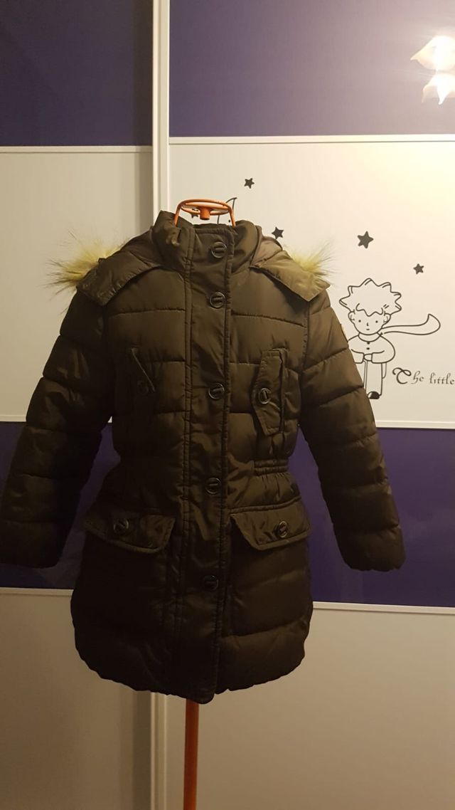 Cappotto impermeabile Roberto Torretta con cappuccio.