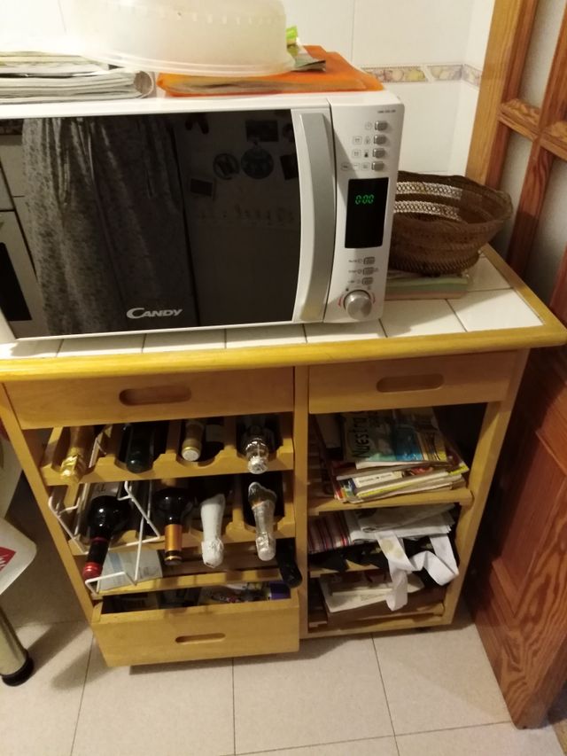 Mesa auxiliar cocina de segunda mano por 70 € en Alicante en WALLAPOP Mesa auxiliar cocina de segunda mano por 70 € en Alicante en WALLAPOP