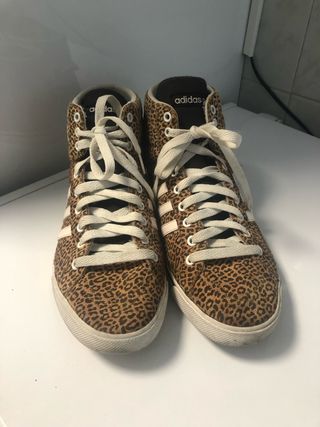zapatillas adidas estampado leopardo