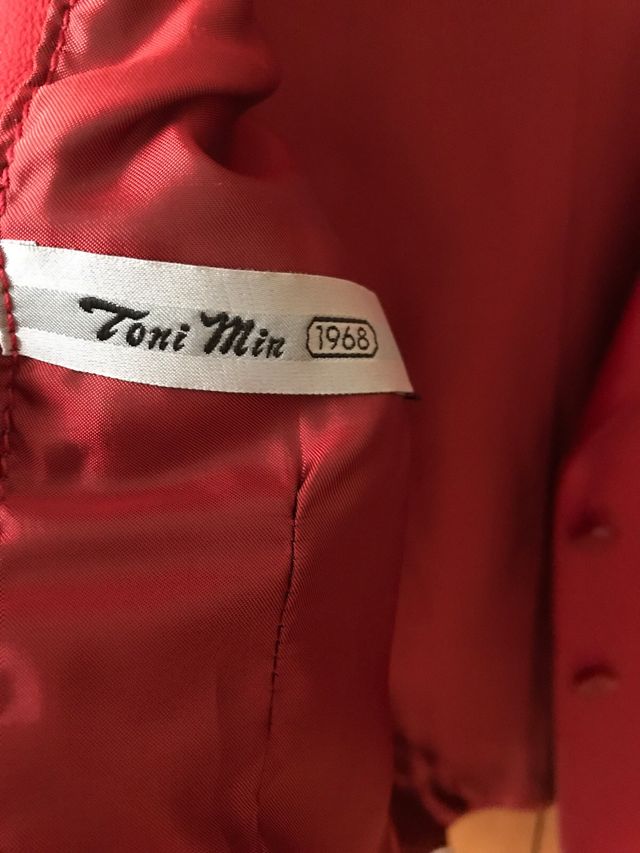 Americana piel color rojo