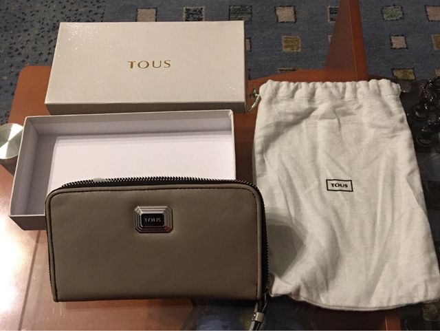 Cartera TOUS original piel nueva