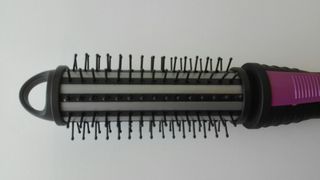 Cepillo modelador.NUEVO de segunda mano por 7 EUR en Mataró en WALLAPOP