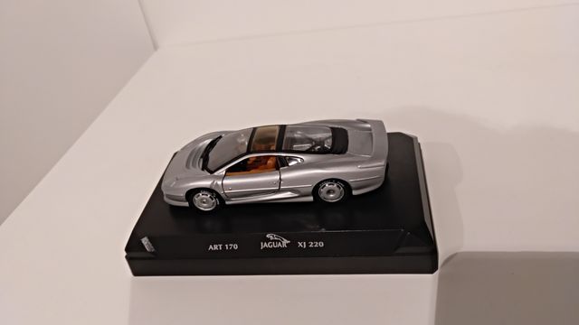 pack coches jaguar escala 1/43