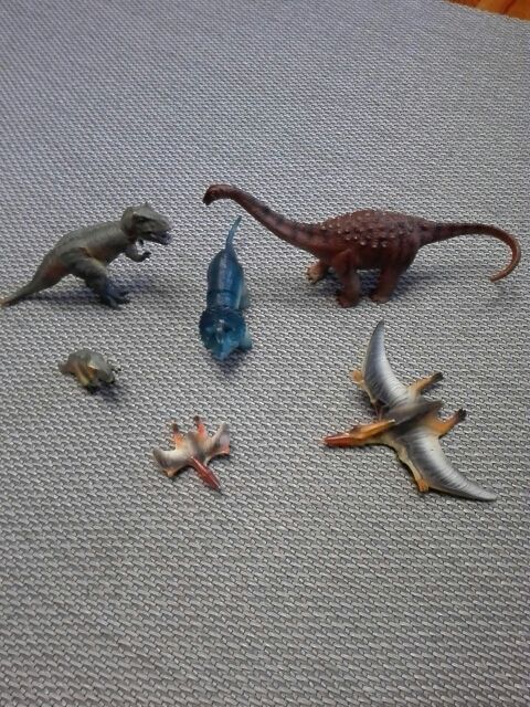 Lote 6 dinosaurios