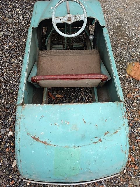 Coche de oedales años 50