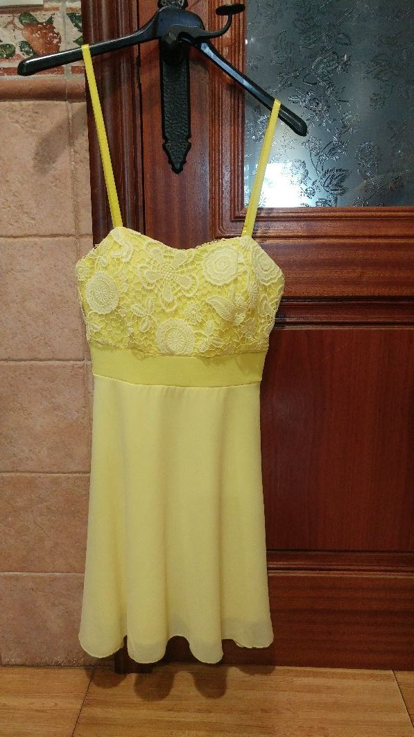 vestido amarillo