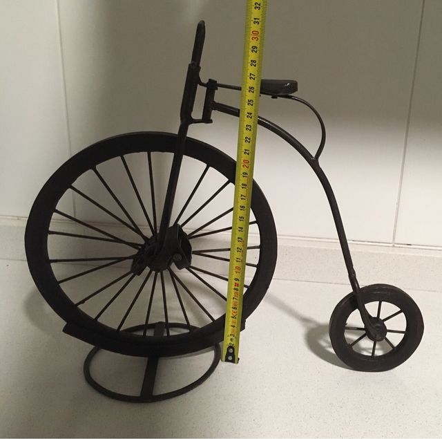BICICLETA ANTIGUA DECORACIÓN