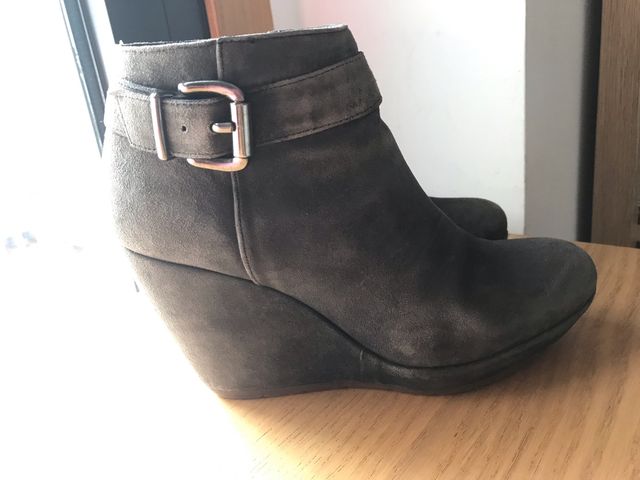 promoción especial Cantidad limitada vende GEOX T35 Botines cuña de segunda mano por 15 € en Pontevedra en ... promoción especial Cantidad limitada vende GEOX T35 Botines cuña de segunda mano por 15 € en Pontevedra en ...