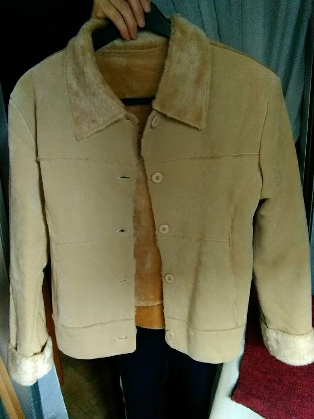 Chaqueta polipiel seminueva