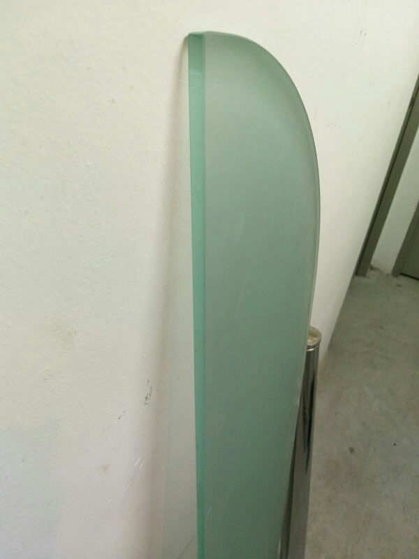 Mesa cristal templado