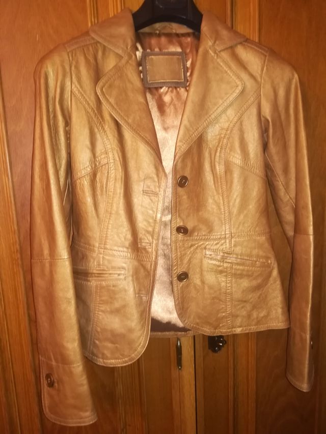 Cazadora piel Bershka