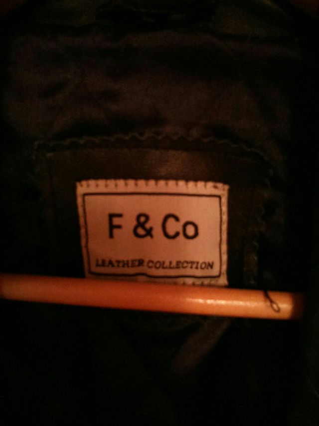 chaqueta de cuero F&Co